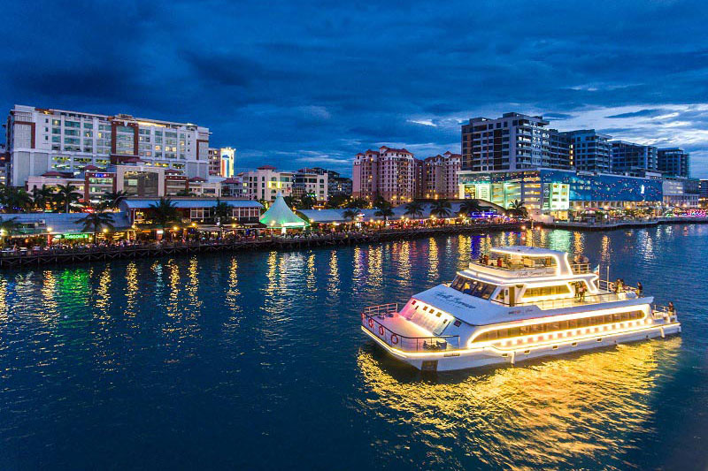 KK City Night Dinner Cruise