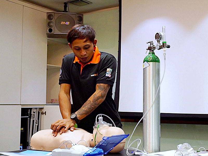Emergency First Response Course (EFR) SeaTango