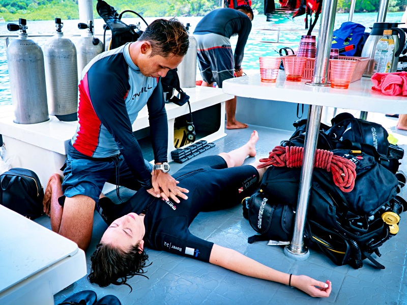 PADI Rescue Diver Course - Cardiopulmonary Resuscitation